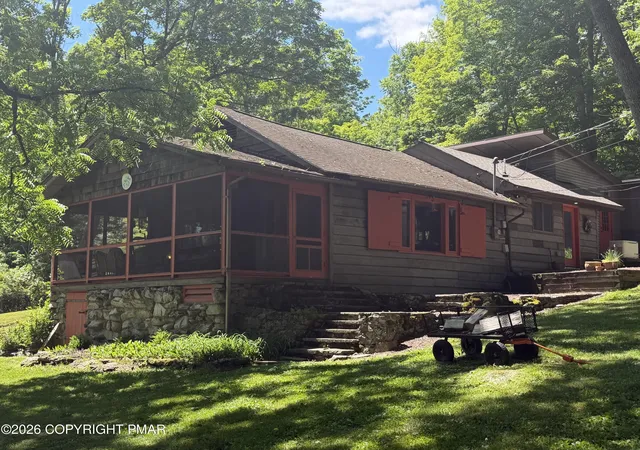 Photo 4 of Single family home for sale at 224 Doctor Ln, East Stroudsburg, PA 18301 | MLS# PM-142363 | Listing updated on 2026-09-01