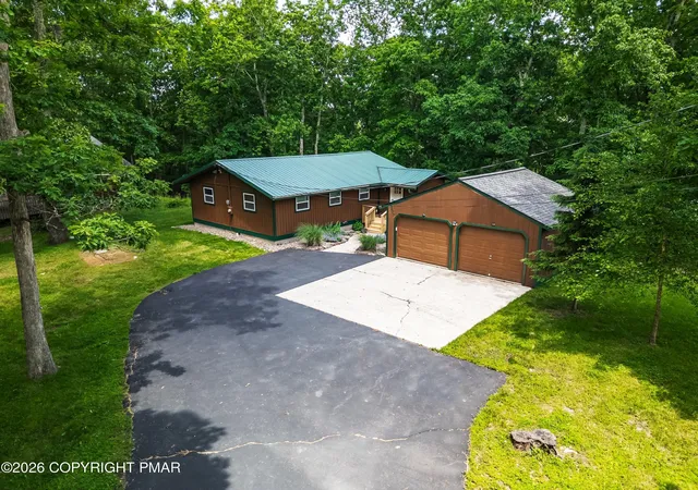 2nd image of 307 Timber Hill Rd, Henryville, PA 18332 | MLS# PM-142287