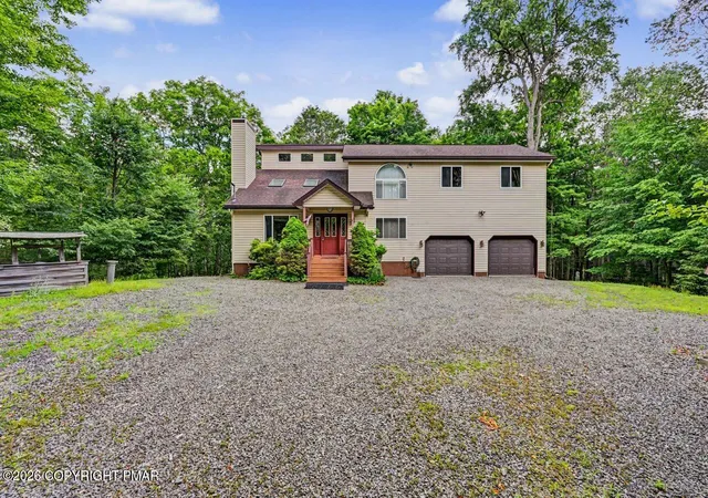 Homes for sale in Clifton Township, PA | 18 Blue Jay Ln, Clifton Township, PA 18424 | MLS# PM-142423
