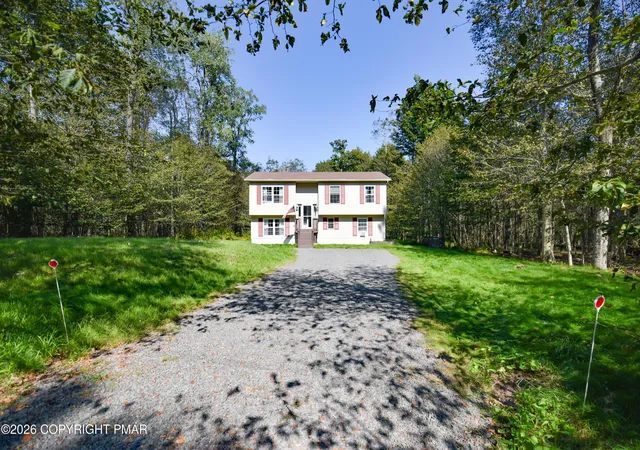 Homes for sale in Clifton Township, PA | 56 Lyman Ln, Clifton Township, PA 18424 | MLS# PM-142285