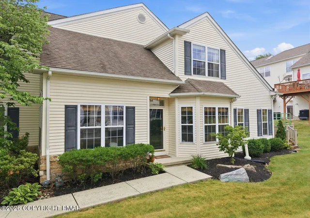 1st image of 124 Willow Dr, Easton, PA 18045 | MLS# PM-142290