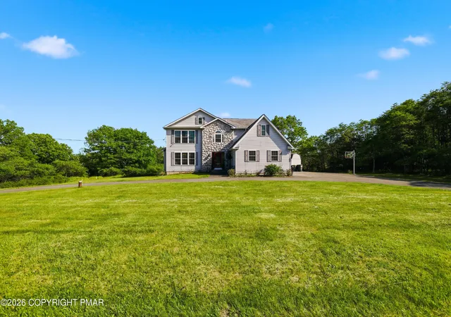 Homes for sale in Blakeslee, PA | 2607 Ramon Dr, Blakeslee, PA 18610 | MLS# PM-142339