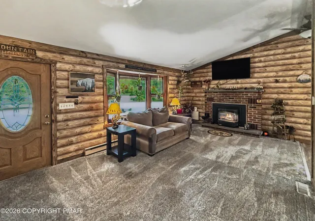 Photo 4 of Single family home for sale at 167 Tommys Ln, Pocono Lake, PA 18347 | MLS# PM-142355 | Listing updated on 2026-08-30