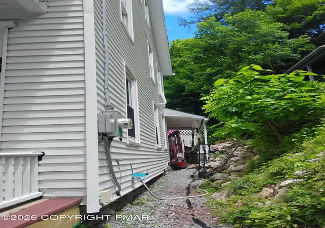 Homes for sale in Jim Thorpe, PA | 85 E 3Rd St, Jim Thorpe, PA 18229 | MLS# PM-142338
