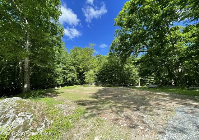 Homes for sale in Cresco, PA | 117 Woods Wy, Cresco, PA 18326 | MLS# PM-142345
