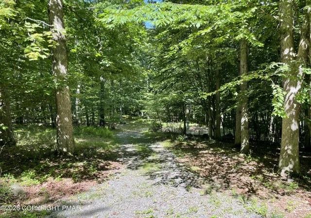 Homes for sale in Cresco, PA | 240 Mud Run Rd, Cresco, PA 18326 | MLS# PM-142346