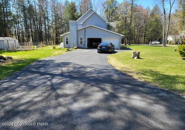 Photo 4 of Single family home for sale at 155 George Dr, Pocono Lake, PA 18347 | MLS# PM-142351 | Listing updated on 2026-06-22