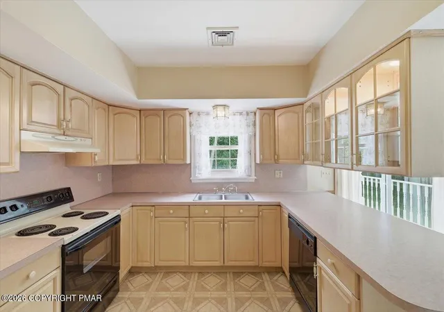 Homes for sale in Kunkletown, PA | 8704 Sherwood Dr, Kunkletown, PA 18058 | MLS# PM-142382