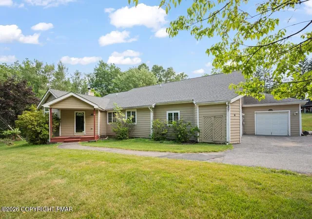 4th image of 2241&2243 Meadow Sage Ct, East Stroudsburg, PA 18301 | MLS# PM-142368