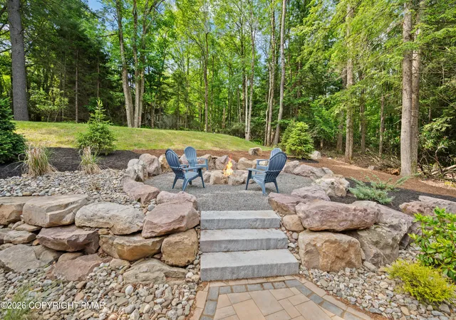 Homes for sale in Pocono Pines, PA | 234 Tanglewood Dr, Pocono Pines, PA 18350 | MLS# PM-142352