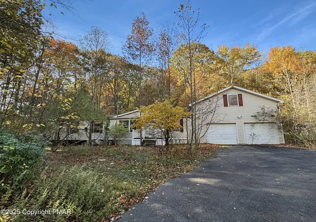Photo 1 of Single family home for sale at 228 Victory Ln, Stroudsburg, PA 18360 | MLS# PM-142357 | Listing updated on 2026-07-14