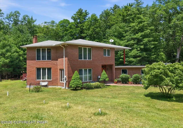 Homes for sale in Kunkletown, PA | 6359 Overlook Dr, Kunkletown, PA 18058 | MLS# PM-142579
