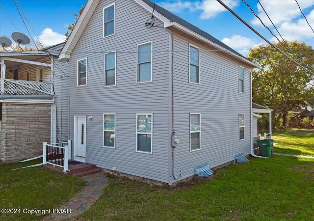 2nd image of 277 S Courtland St, East Stroudsburg, PA 18301 | MLS# PM-142395