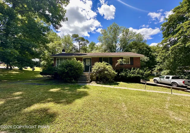 3rd image of 22 Independence Rd, East Stroudsburg, PA 18301 | MLS# PM-142387