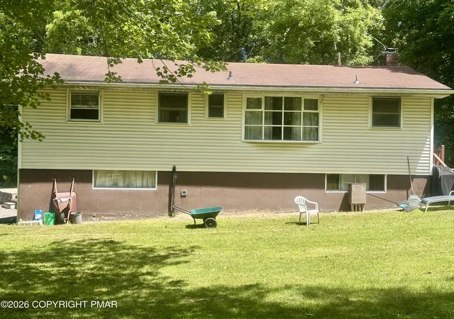 5th image of 22 Independence Rd, East Stroudsburg, PA 18301 | MLS# PM-142387