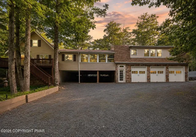 Homes for sale in Pocono Lake, PA | 178 Comanche Trl, Pocono Lake, PA 18347 | MLS# PM-142656