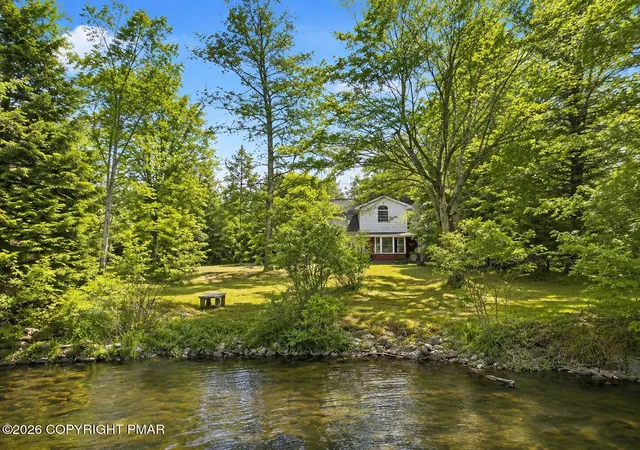 Homes for sale in Pocono Summit, PA | 135 Blue Heron C Cir, Pocono Summit, PA 18346 | MLS# PM-142639