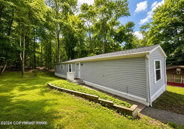 Homes for sale in Bartonsville, PA | 185 Bartion Ct # 4, Bartonsville, PA 18321 | MLS# PM-142403