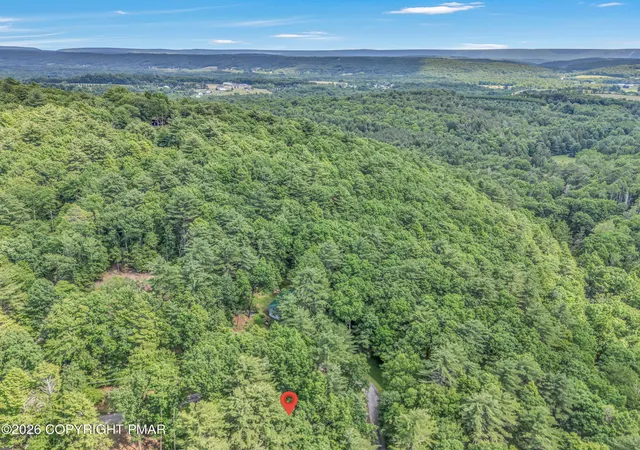Homes for sale in Kunkletown, PA | 2221 Fernway Dr, Kunkletown, PA 18058 | MLS# PM-142405