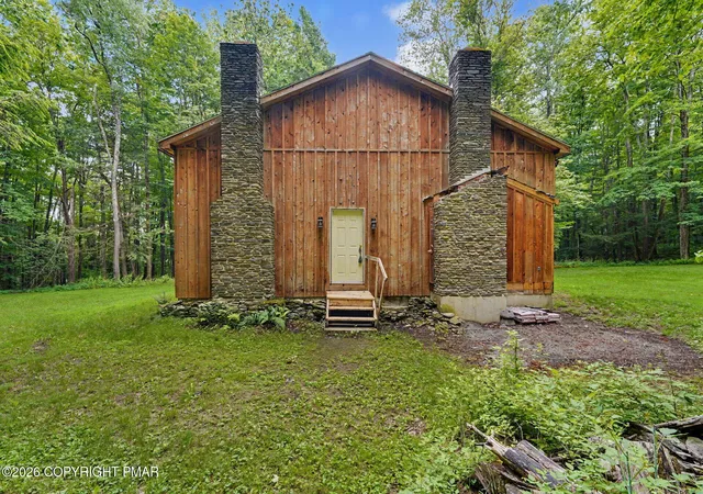 Photo 4 of Single Family Residence at 639 Glenwood Rd, Hop Bottom, PA 18824 | MLS# PM-142433 | | Sold on 2026-07-31