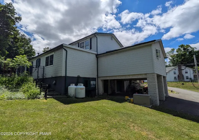 Homes for sale in Cresco, PA | 926 Route 390, Cresco, PA 18326 | MLS# PM-142489
