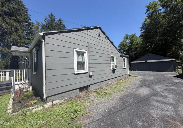 Homes for sale in East Stroudsburg, PA | 1878 Paradise Trl, East Stroudsburg, PA 18301 | MLS# PM-142915