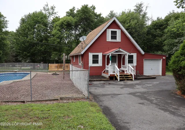 Homes for sale in Albrightsville, PA | 117 Chippewa Trl, Albrightsville, PA 18210 | MLS# PM-142474