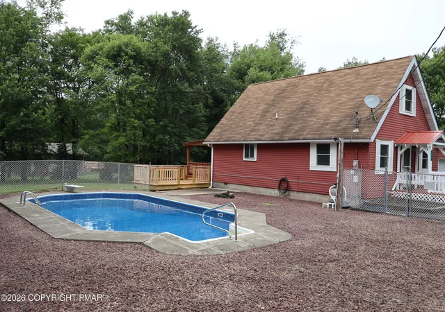Homes for sale in Albrightsville, PA | 117 Chippewa Trl, Albrightsville, PA 18210 | MLS# PM-142474