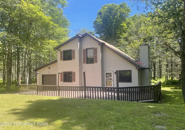 Homes for sale in Gouldsboro, PA | 1007 Cayuga Dr, Gouldsboro, PA 18424 | MLS# PM-142441