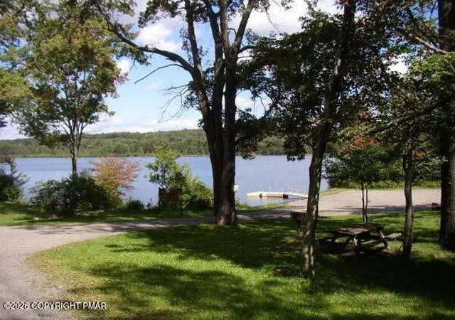 Homes for sale in Gouldsboro, PA | 1007 Cayuga Dr, Gouldsboro, PA 18424 | MLS# PM-142441