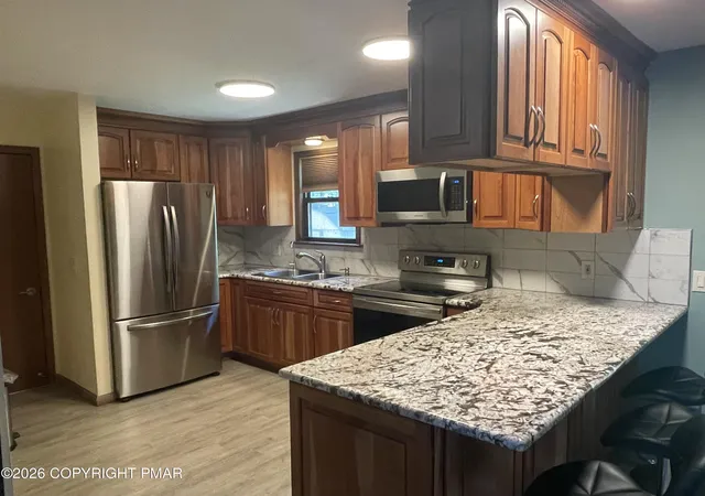 Homes for sale in Gouldsboro, PA | 1007 Cayuga Dr, Gouldsboro, PA 18424 | MLS# PM-142441