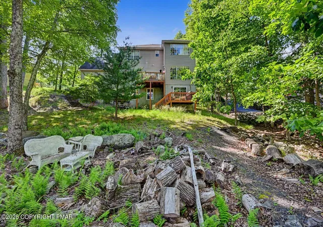 Homes for sale in Tamiment, PA | 121 Brandyshire Dr, Tamiment, PA 18371 | MLS# PM-142445