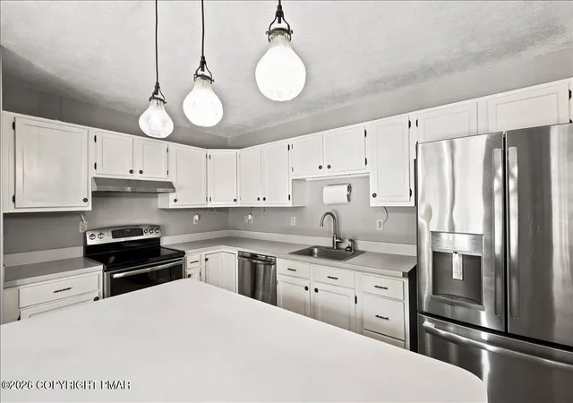 Homes for sale in Long Pond, PA | 1304 Summit View Dr, Long Pond, PA 18334 | MLS# PM-142692