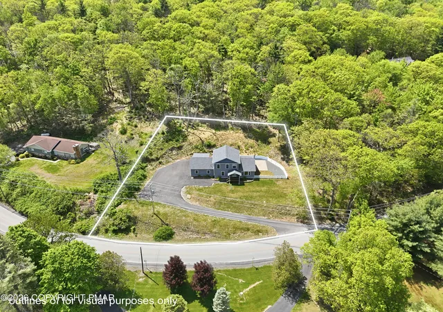 2nd image of 300 Gumbletown Rd, Paupack, PA 18451 | MLS# PM-142778