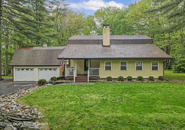 Homes for sale in Tafton, PA | 121 First Tafton Rd, Tafton, PA 18464 | MLS# PM-142547