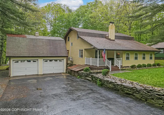 Homes for sale in Tafton, PA | 121 First Tafton Rd, Tafton, PA 18464 | MLS# PM-142547