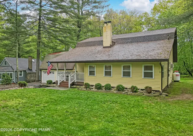 Homes for sale in Tafton, PA | 121 First Tafton Rd, Tafton, PA 18464 | MLS# PM-142547