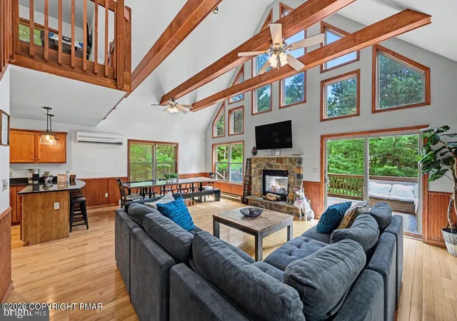 Homes for sale in Lake Harmony, PA | 41 Lupine Dr, Lake Harmony, PA 18624 | MLS# PM-142479