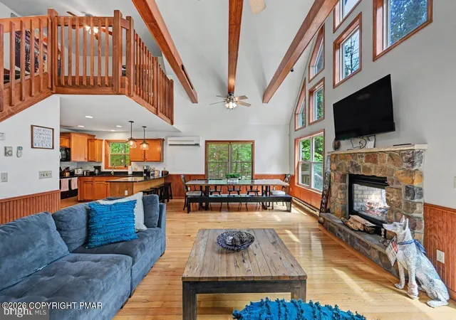 Homes for sale in Lake Harmony, PA | 41 Lupine Dr, Lake Harmony, PA 18624 | MLS# PM-142479