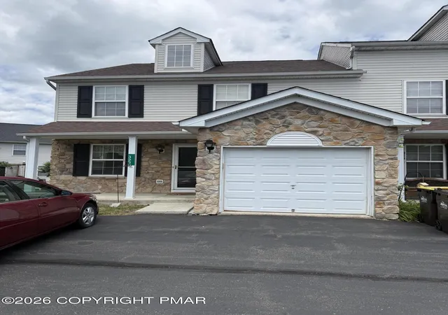 Homes for sale in East Stroudsburg, PA | 322 Cabinsglade Ct, East Stroudsburg, PA 18301 | MLS# PM-142669