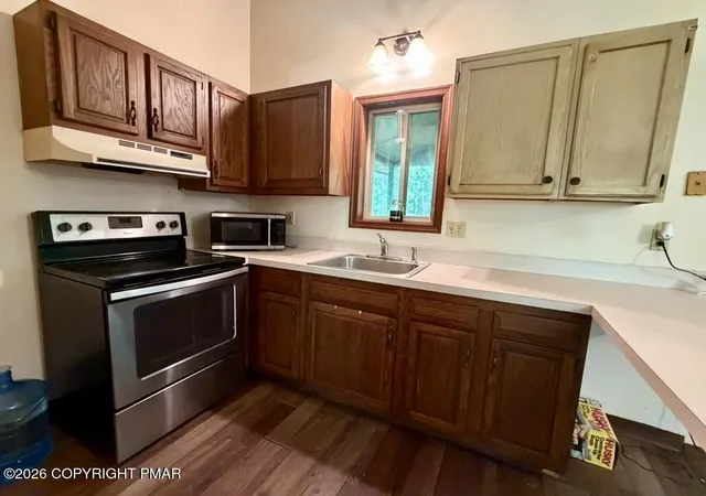 Homes for sale in Bushkill, PA | 1113 Elk Dr, Bushkill, PA 18324 | MLS# PM-142554