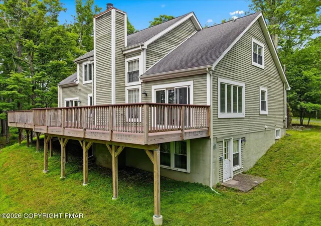 Homes for sale in Greentown, PA | 161 Fawnwood Dr, Greentown, PA 18426 | MLS# PM-142538