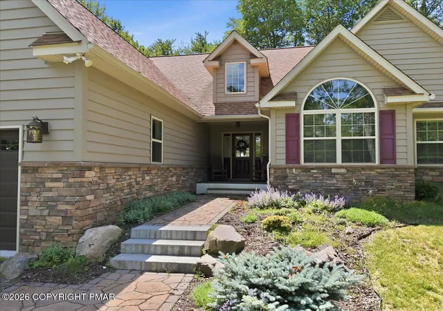 5th image of 293 Wolf Hollow Rd, Lake Harmony, PA 18624 | MLS# PM-142586