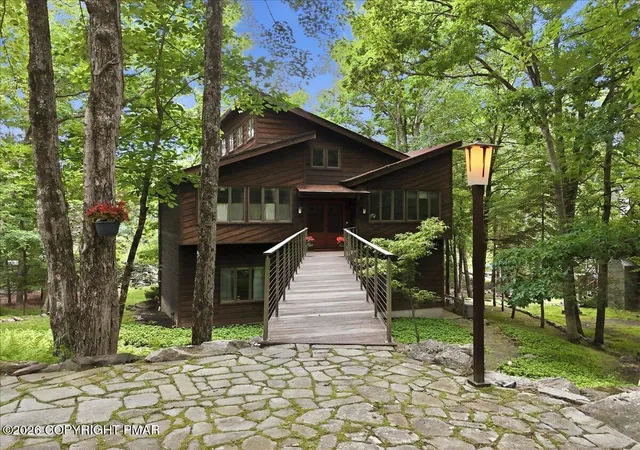 Homes for sale in Milford, PA | 472 Log Tavern Rd, Milford, PA 18337 | MLS# PM-142508