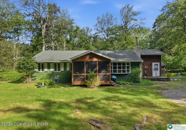 Homes for sale in Canadensis, PA | 143 Logger Rd, Canadensis, PA 18325 | MLS# PM-142641