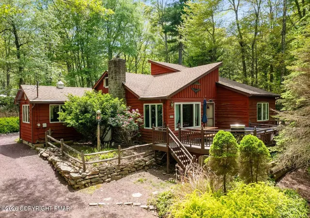 Homes for sale in Lake Harmony, PA | 59 Red Oak Rd, Lake Harmony, PA 18624 | MLS# PM-142582
