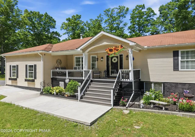 4th image of 3172 Bluebird Dr, Bushkill, PA 18324 | MLS# PM-142531