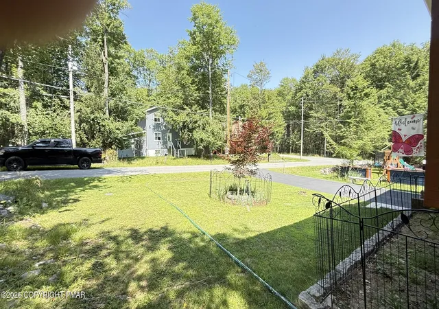 Photo 4 of Single family home for sale at 8466 Bumble Bee Way, Tobyhanna, PA 18466 | MLS# PM-142571 | Listing updated on 2026-09-01