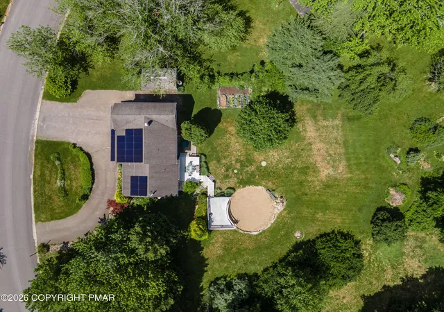 Homes for sale in Saylorsburg, PA | 2153 Valley View Dr S, Saylorsburg, PA 18353 | MLS# PM-142564