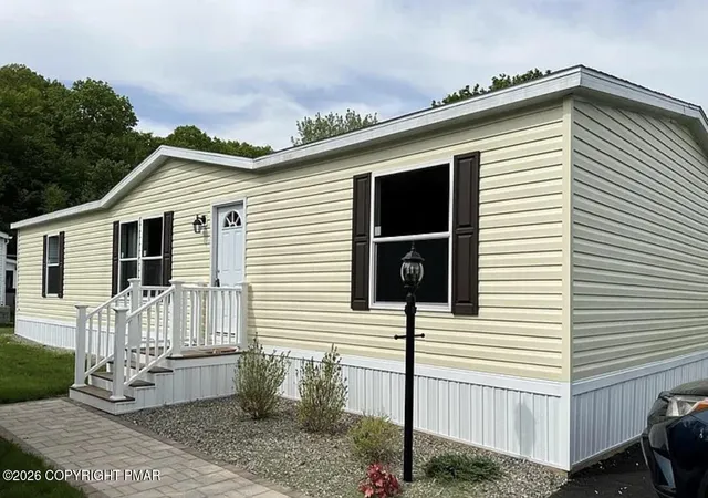 Homes for sale in East Stroudsburg, PA | 342 Upper Pmhe South Dr, East Stroudsburg, PA 18302 | MLS# PM-142560